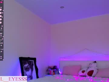 webcam girl nofusss today image #2033575