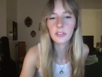 webcam girl sugahbunny today image #3055422