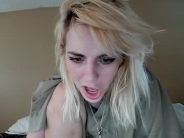 webcam girl glitterglock today image #1979290