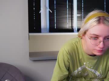 webcam girl cathrynbelger today image #4072583