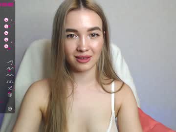 webcam girl yourvirusqueen_ today image #2052167