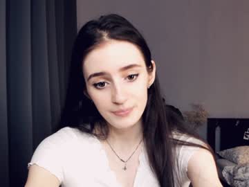 webcam girl lisawoo today image #1073015