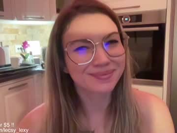 webcam girl lecsy today image #1258916