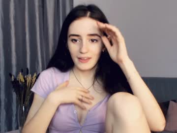 webcam girl lisawoo today image #239704
