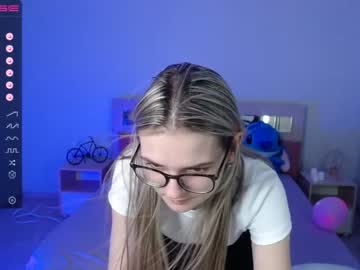 webcam girl amelialuck today image #3740856