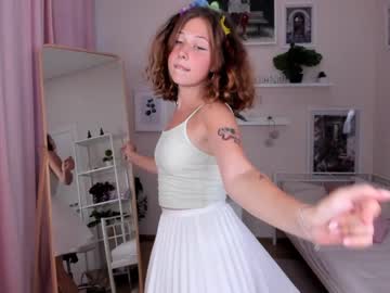 webcam girl lottie_shine today image #2537635