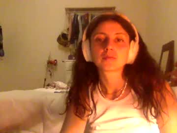 webcam girl tomboyskank today image #3425968