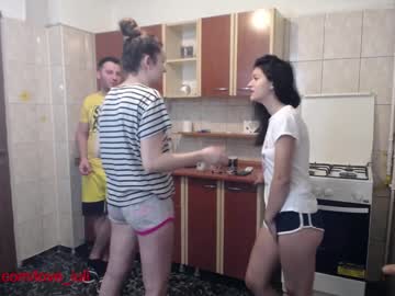 webcam couple iuliana32 today image #379033