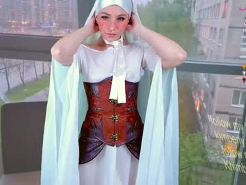 webcam girl queenafina today image #1791012