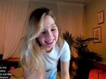 webcam girl milablush today image #3469258