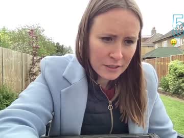 webcam girl eatmypie69 today image #1653176