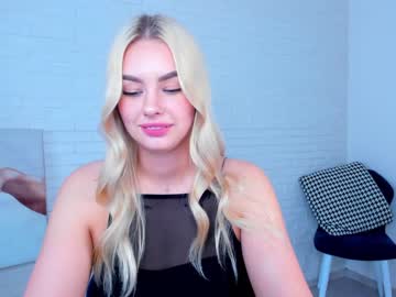 webcam girl 8a8y_nura today image #1658273