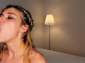 webcam girl bettyhudson today image #2347226