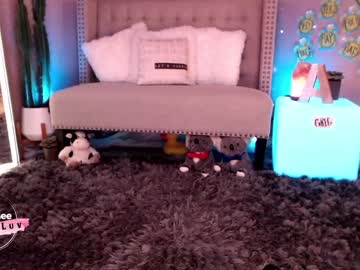 webcam girl aubrilee today image #2496248