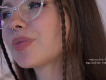 webcam girl _deepthroatgalactica today image #2178126