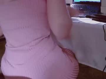 webcam girl bubblybunnyyy today image #4040095