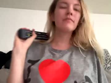webcam girl mariah95 today image #2515435