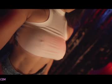 webcam girl lucieoude_ today image #2145560