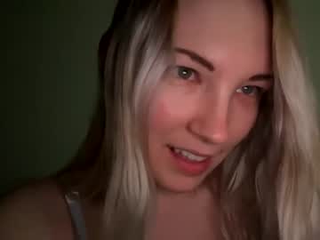 webcam girl mariah95 today image #1664990