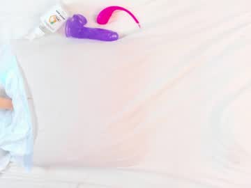 webcam girl effy_lee1 today image #2283910