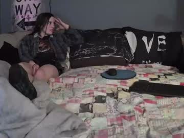 webcam couple shallwepleasex3 today image #1006172