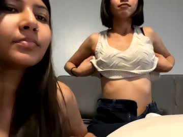 webcam couple xoxoaria25 today image #84792