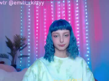 webcam girl lit1le_kitty_ today image #631386