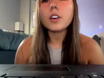 webcam girl tatted_and_bratted today image #4025552