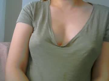 webcam girl shyberry0_0 today image #890794