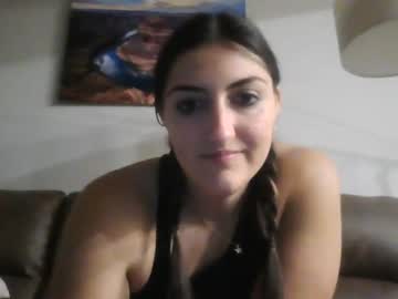 webcam girl lynn1717 today image #3294290