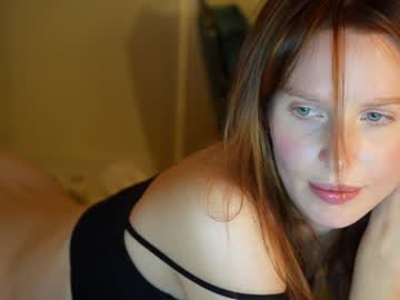 webcam girl ellaa91 today image #2995526