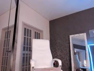 webcam girl aura_kiss today image #2941261