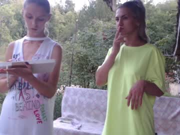 webcam couple danamily today image #2149665