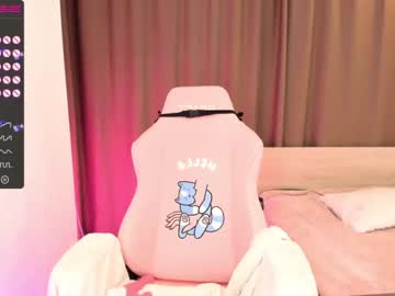 webcam girl aisneon today image #2414632