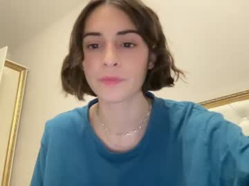 webcam girl crown_of_vice01 today image #2696085
