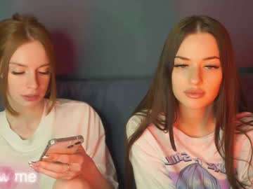 webcam girl wet_peachs today image #1389686