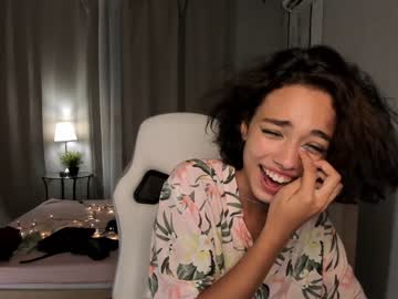 webcam girl ella_flare today image #2580381