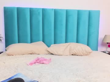 webcam girl kaylaa_fox today image #3546682