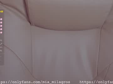 webcam girl mia_milagros today image #1147449