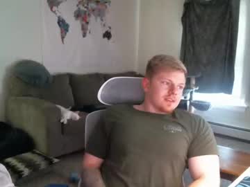 Cam for bigassblondboy19