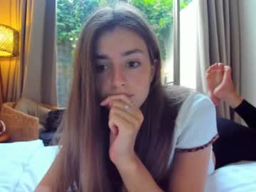 webcam girl coy_amina today image #1622920