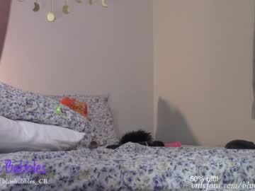 webcam girl blue_bubbles118 today image #571345