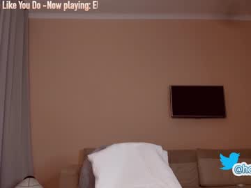 webcam girl hollyextra today image #1793388