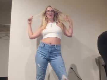 webcam girl mariah95 today image #250059