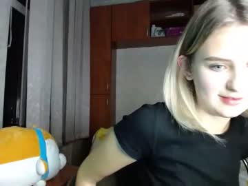 webcam girl melena_shy today image #125513