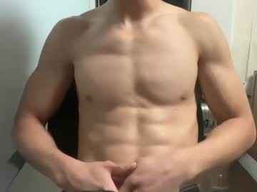 webcam man chrisyoo21 today image #4023586