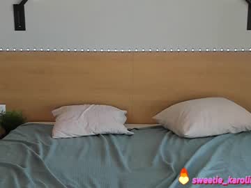webcam girl sweetie_karoline today image #2026232