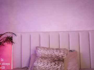 webcam girl oh_girl today image #2329796