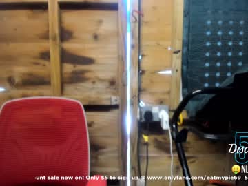 webcam girl eatmypie69 today image #1084763