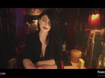 webcam girl lucieoude_ today image #1001433